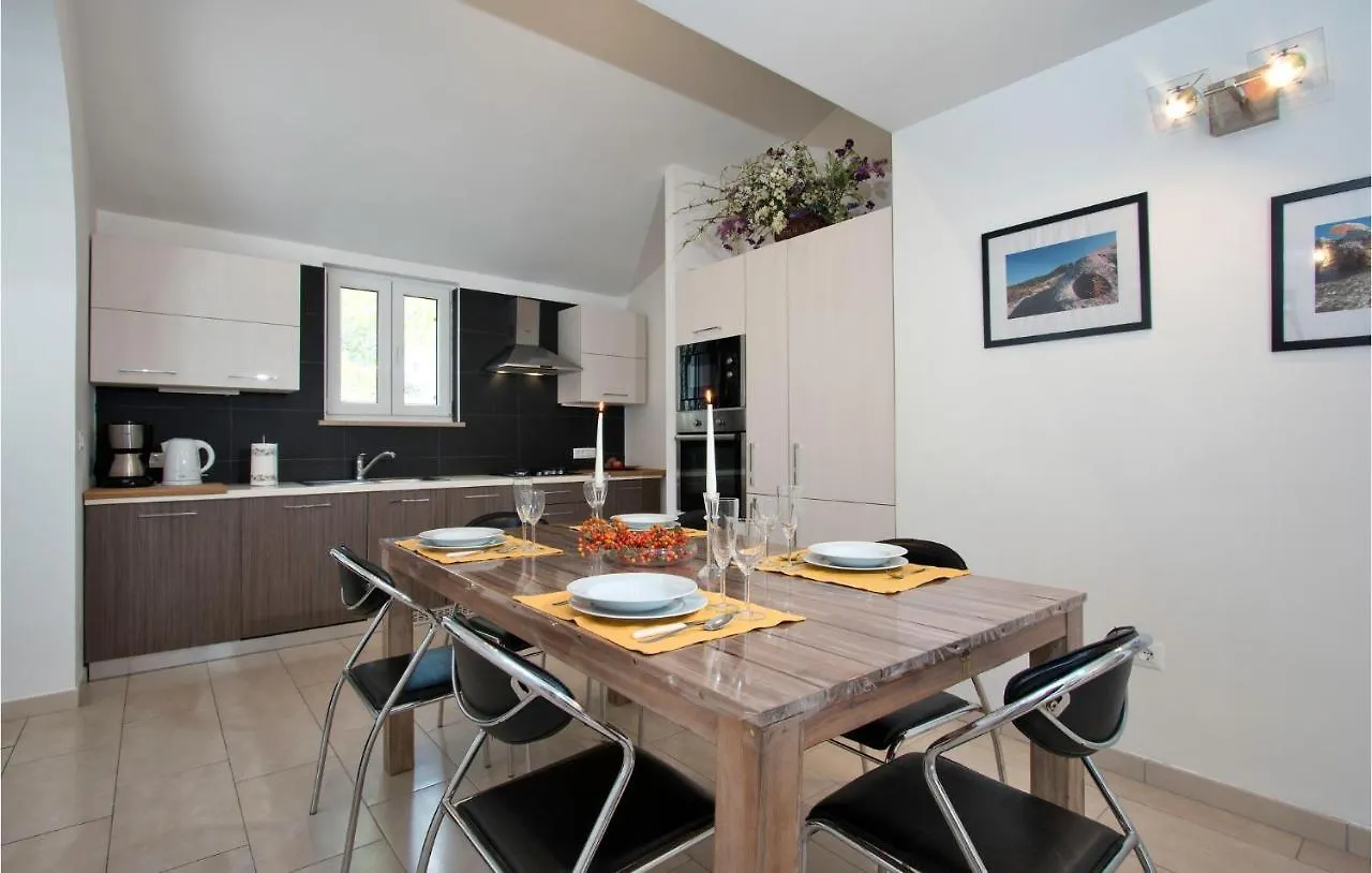 Holiday home Cozy Home In Medulin With Sauna